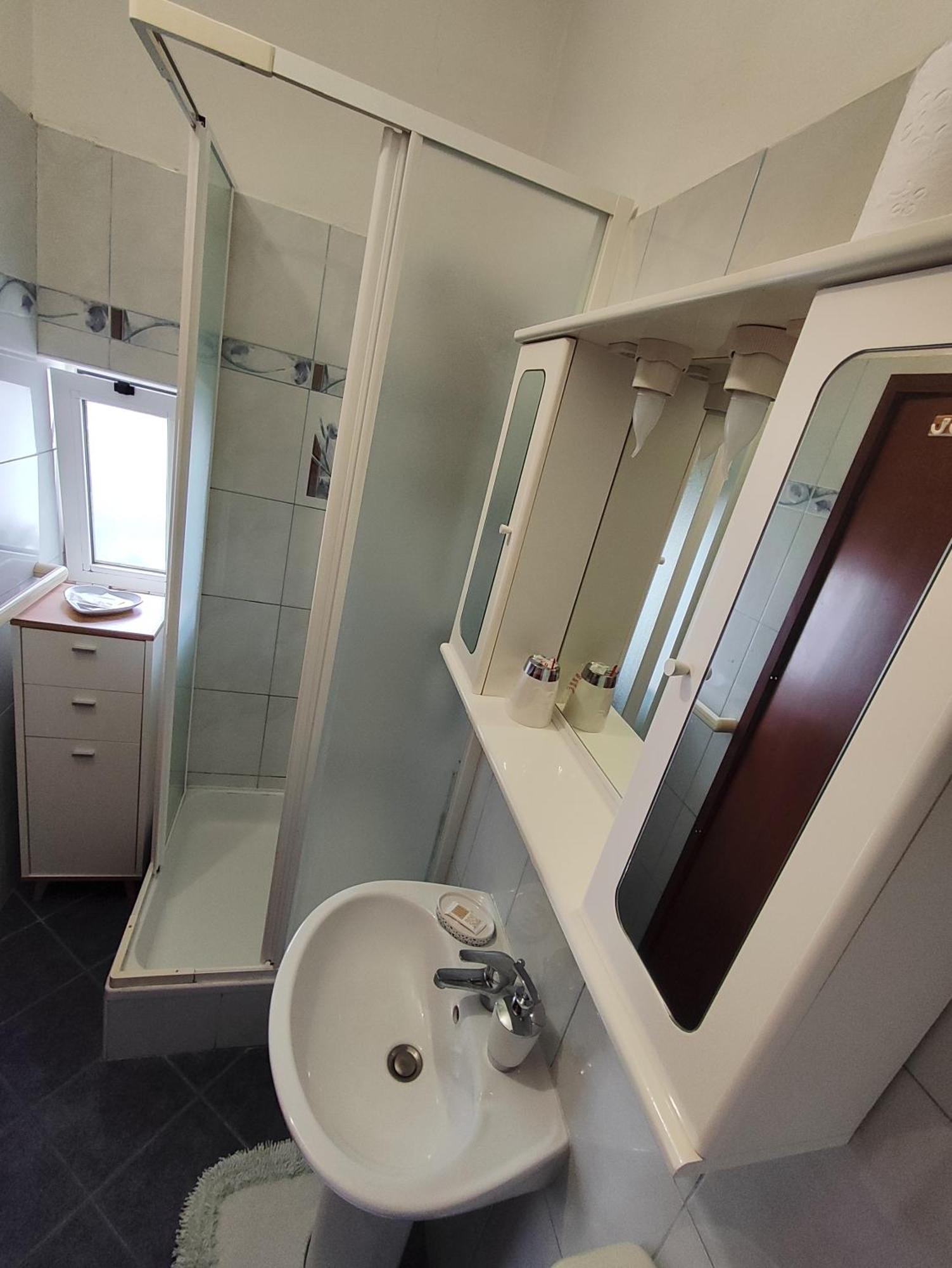 Susy Apartment Umag Bagian luar foto