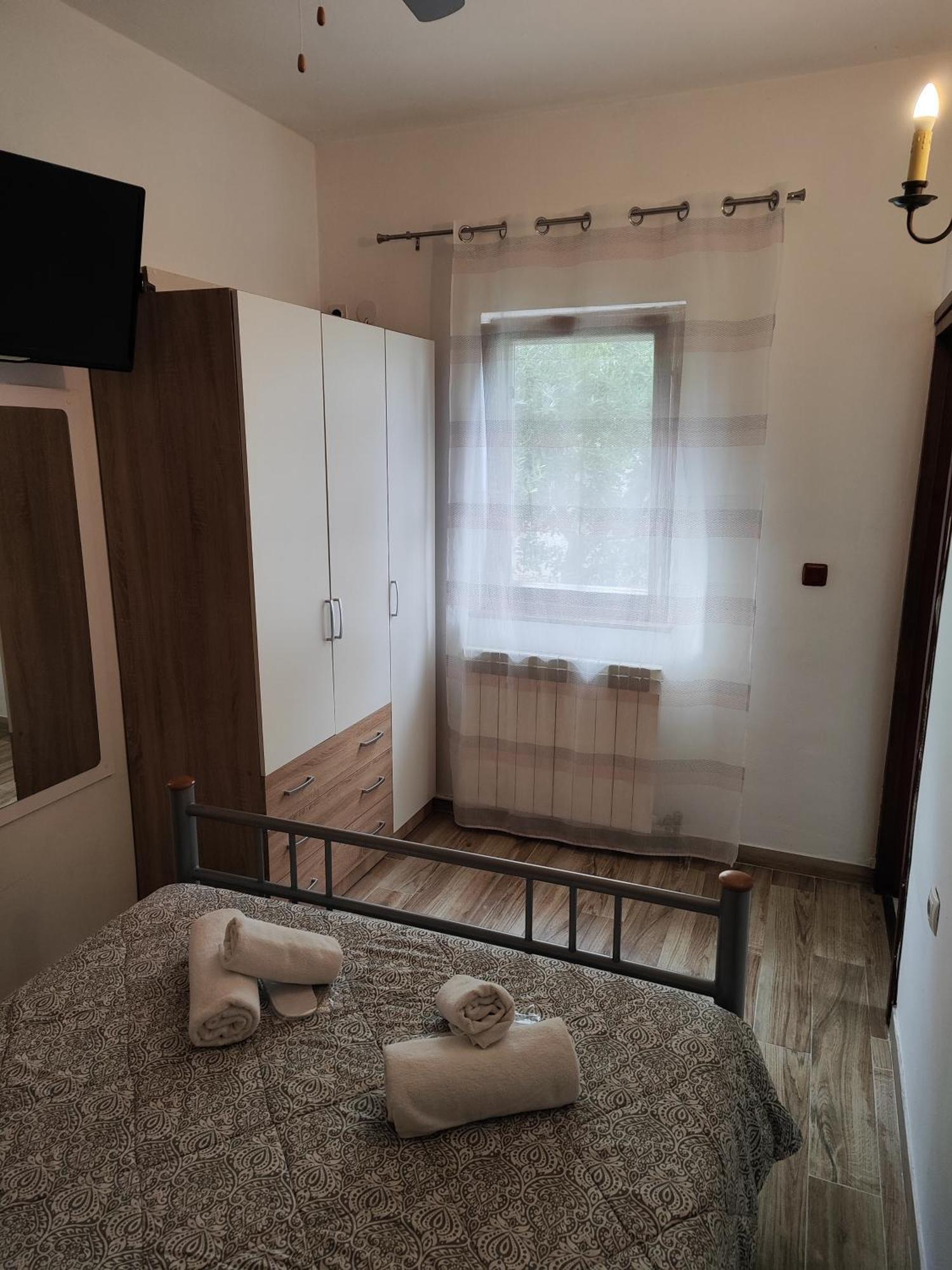 Susy Apartment Umag Bagian luar foto